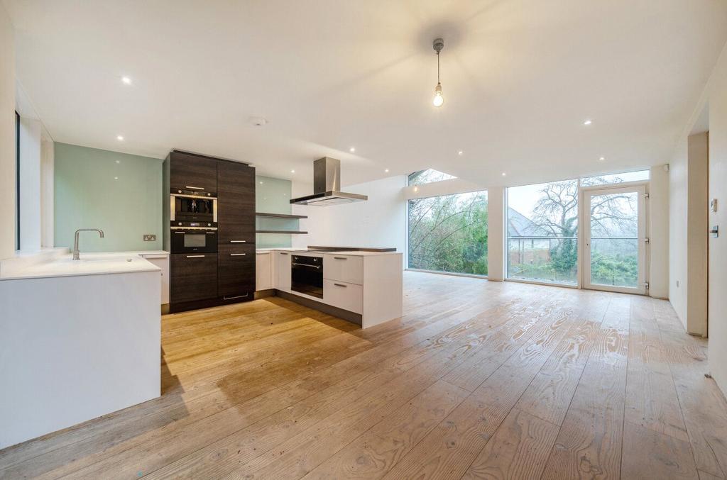 Living/Kitchen