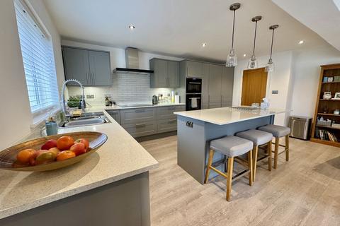 4 bedroom detached house for sale, Lon St. Ffraid, Trearddur Bay, Anglesey, LL65