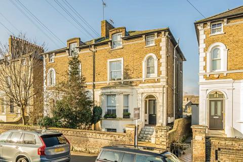 1 bedroom flat for sale, Knights Park, Kingston Upon Thames KT1