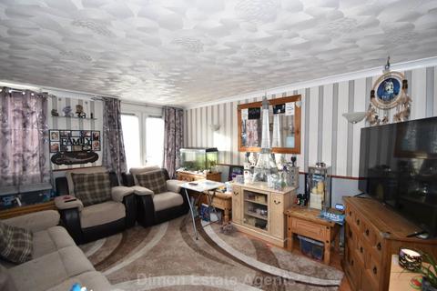 3 bedroom terraced house for sale, Carless Close, Gosport