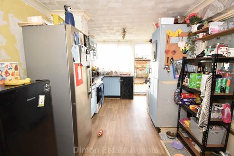 3 bedroom terraced house for sale, Carless Close, Gosport