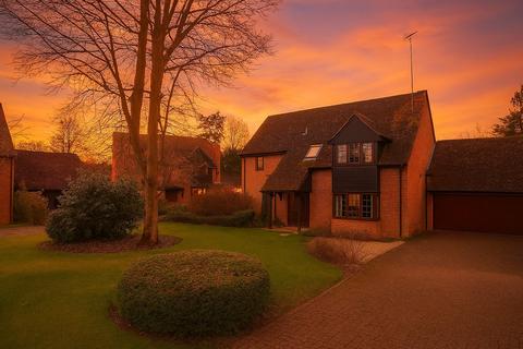 4 bedroom detached house for sale, Oak Drive, Reading RG7