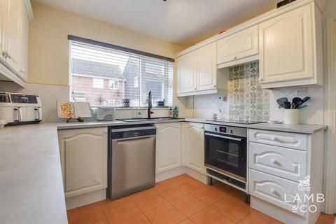 3 bedroom detached house for sale, Dahlia Close, Clacton-On-Sea CO16