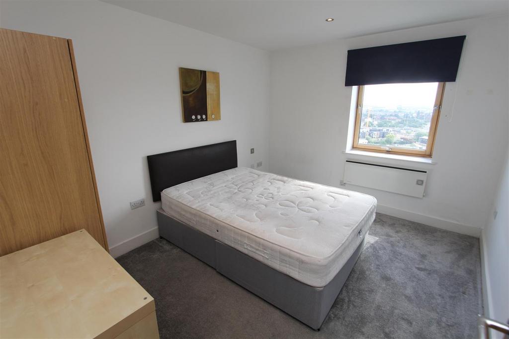 Bedroom.JPG