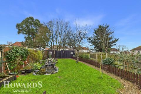 3 bedroom semi-detached house for sale, Kirkley Gardens, Lowestoft