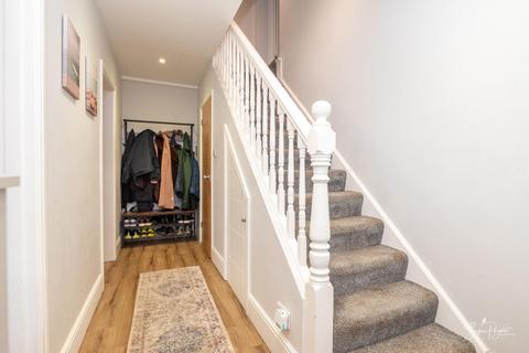 4 bedroom detached house for sale, Station Road, St. Helens, Ryde