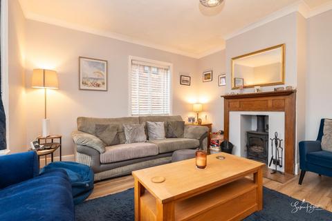 4 bedroom detached house for sale, Station Road, St. Helens, Ryde