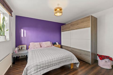 2 bedroom flat for sale, Osric Court, Peterborough PE1
