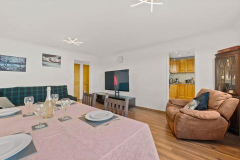 2 bedroom flat for sale, Osric Court, Peterborough PE1
