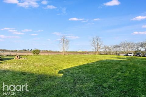 3 bedroom character property for sale, Fallow Corner Drove, Manea