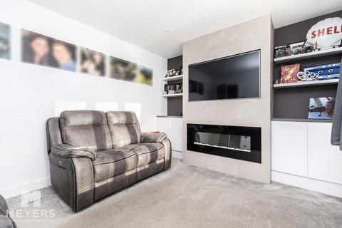 3 bedroom semi-detached house to rent, Amethyst Road, Christchurch, BH23 3