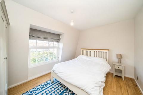 undefined, Kenchester Close, London SW8