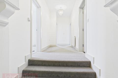 2 bedroom flat to rent, High Street, Rottingdean, Brighton