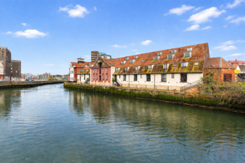 2 bedroom flat to rent, Stokebridge Maltings, Dock Street, Ipswich