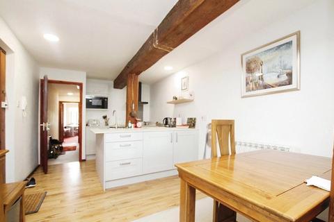 2 bedroom flat to rent, Stokebridge Maltings, Dock Street, Ipswich