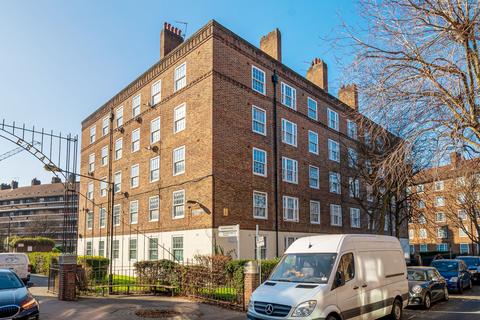3 bedroom flat for sale, Lockwood House, Kennington Oval, SE11