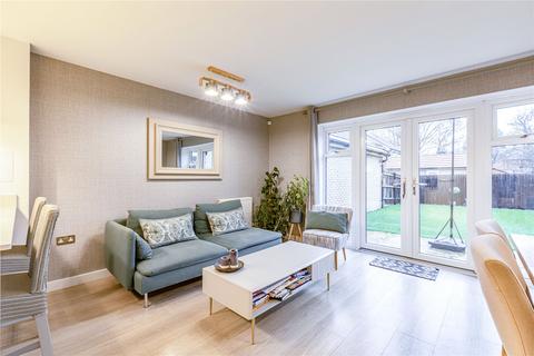 4 bedroom link detached house for sale, Kennett Lane, Surrey KT16