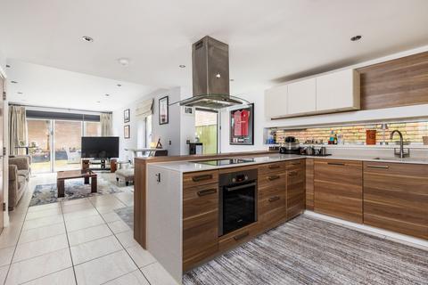undefined, Queens Road, Winchester, SO22