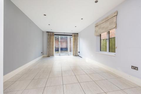 undefined, Queens Road, Winchester, SO22