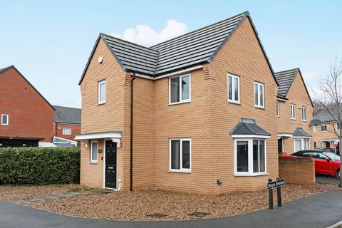 3 bedroom detached house to rent, Sharp Way, Kinsley