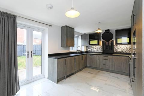 3 bedroom detached house to rent, Sharp Way, Kinsley