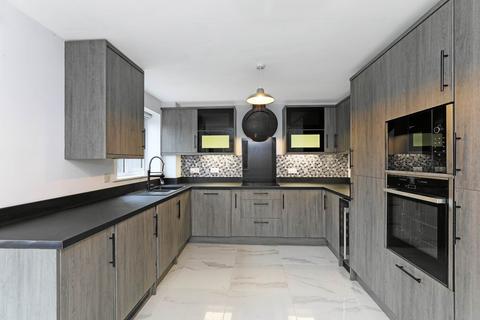 3 bedroom detached house to rent, Sharp Way, Kinsley