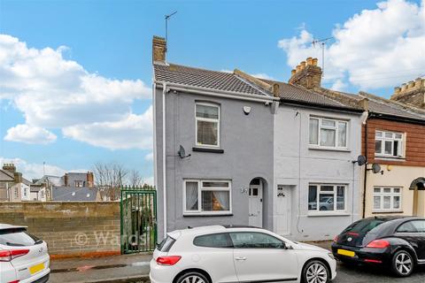 2 bedroom end of terrace house for sale, Glencoe Road, Chatham, Kent