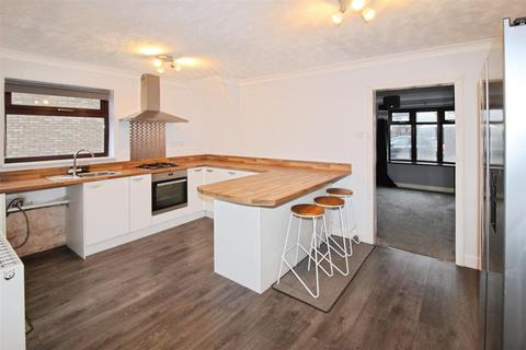 3 bedroom semi-detached house for sale, Grosmont Close,Howdale Road