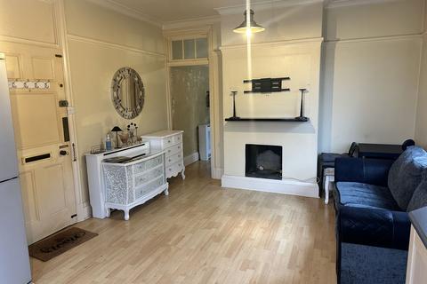 1 bedroom apartment for sale, Astra Close, Hornchurch, RM12 5NJ