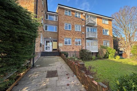 2 bedroom flat to rent, Hatherley Crescent, Sidcup, DA14