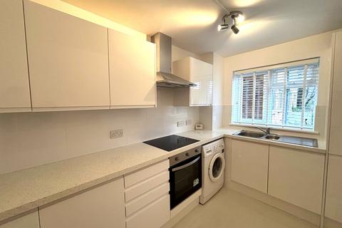2 bedroom flat to rent, Hatherley Crescent, Sidcup, DA14