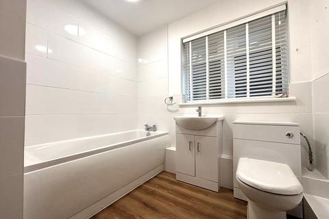 2 bedroom flat to rent, Hatherley Crescent, Sidcup, DA14