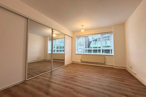 2 bedroom flat to rent, Hatherley Crescent, Sidcup, DA14