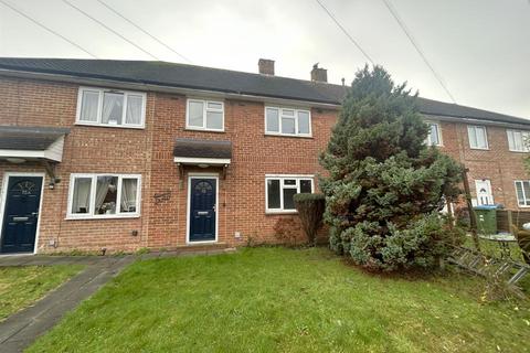 3 bedroom terraced house to rent, Clun Road, Wick, Littlehampton
