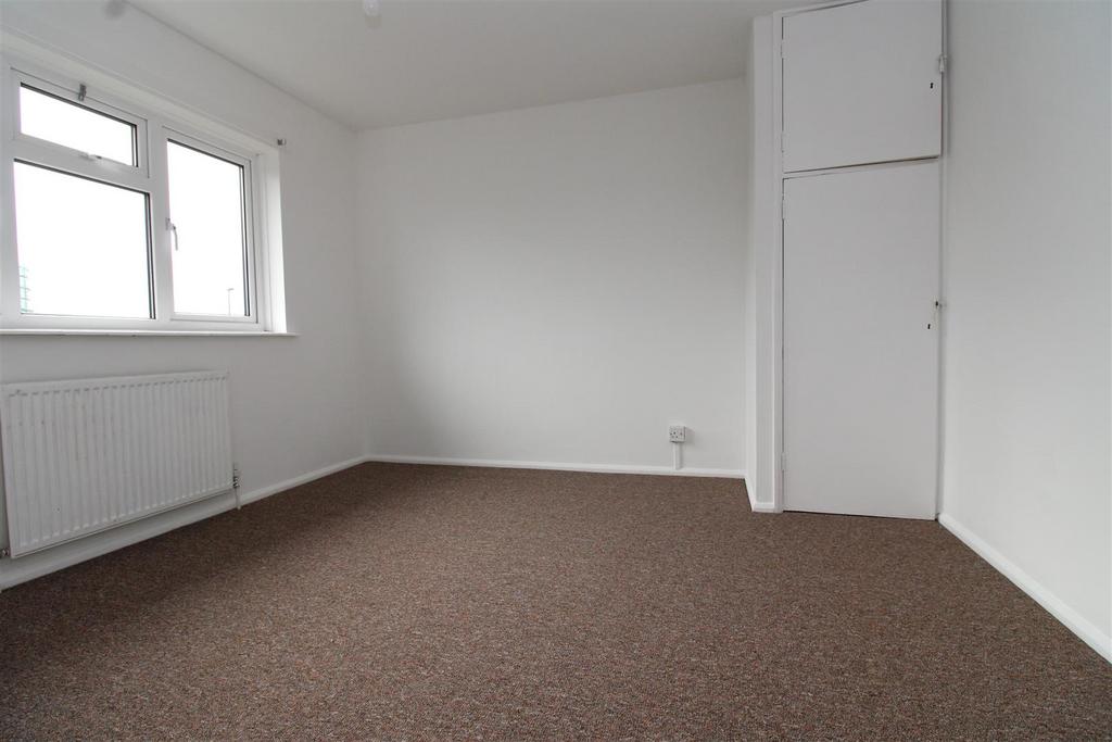 Bedroom 2.JPG