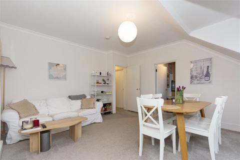1 bedroom flat to rent, St James Terrace, Boundaries Road SW12