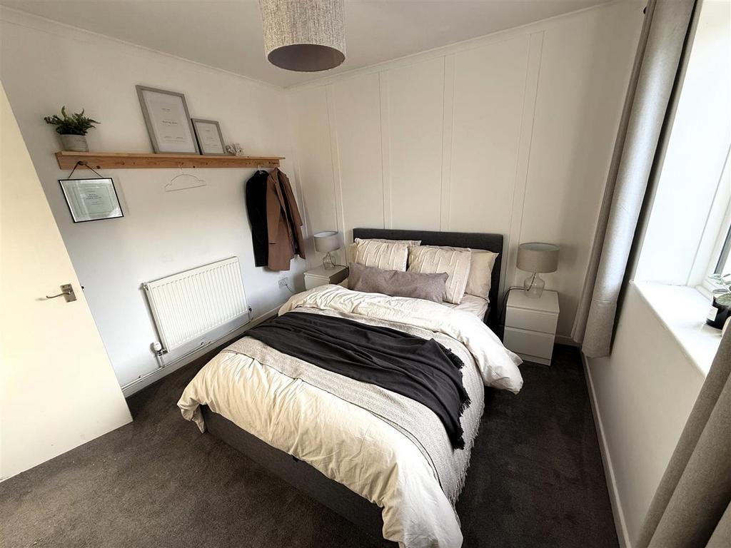 BED 2.jpg