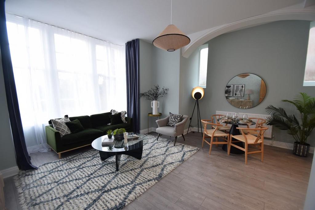 2 Ravelston Grange lounge 3.JPG