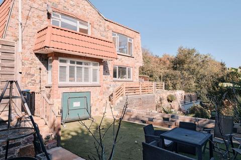 3 bedroom house for sale, La Pouquelaye, Jersey JE2