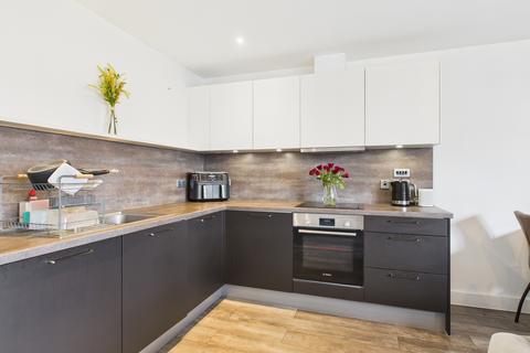 2 bedroom flat for sale, George Street, Victoria Point, Ashford, TN23