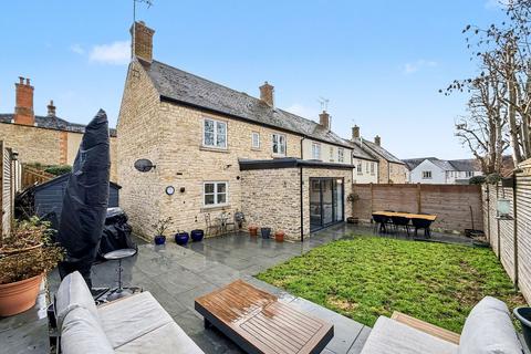 3 bedroom end of terrace house for sale, Coach Lane, Faringdon, SN7