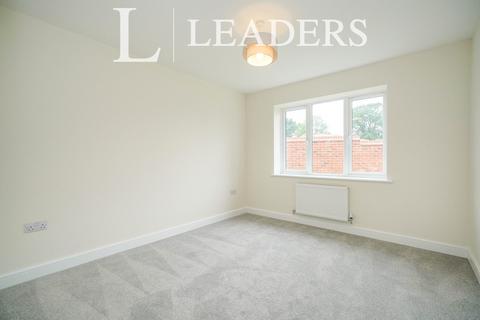 2 bedroom bungalow to rent, Grange Drive, Burton-on-the-Wolds, LE12