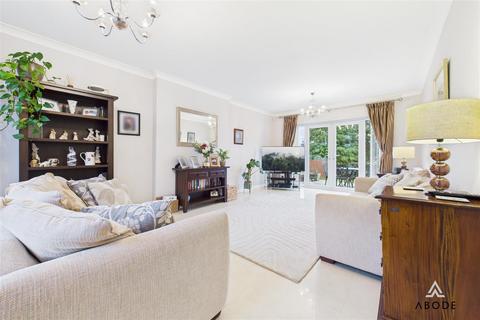 undefined, Buscott Drive, Ashbourne DE6