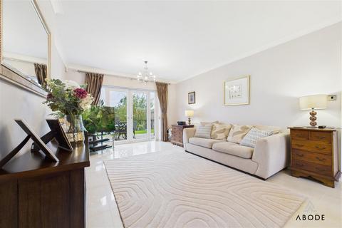 undefined, Buscott Drive, Ashbourne DE6