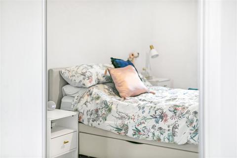 2 bedroom apartment for sale, Great North Road, Hatfield, Hertfordshire, AL9