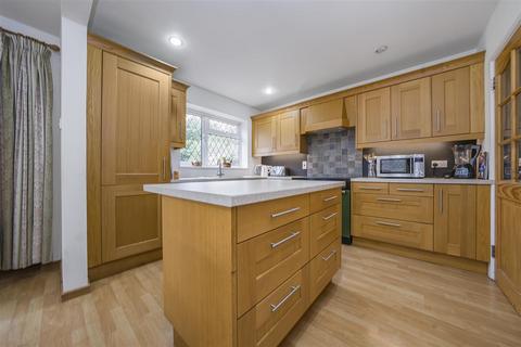 4 bedroom detached bungalow for sale, Burston Drive, Park Street, St. Albans
