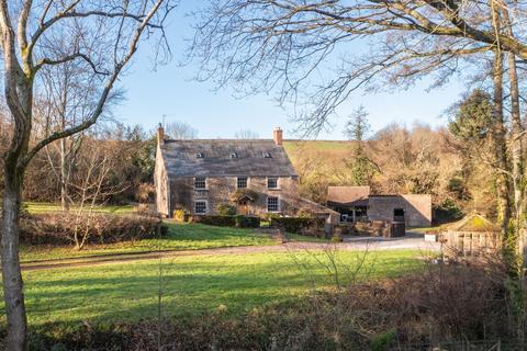 undefined, Little Llanthomas, Penyclawdd, NP25