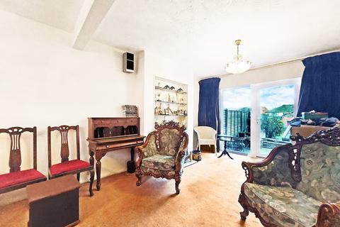 undefined, Sandringham Crescent, Harrow HA2