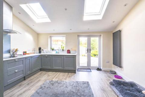 undefined, Mount Pleasant, Chippenham SN14