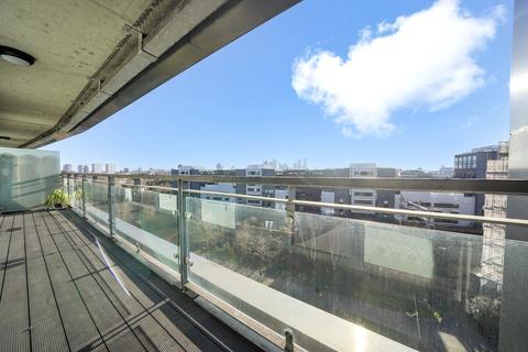 2 bedroom flat for sale, Palmers Road, London E2